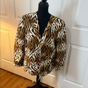 Kasper 100% Silk Matching Two Piece Set Jacket Blouse Animal Print Womens Sz 18